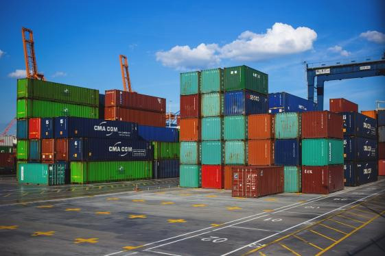 USA-Kina Tariff Spänningar omdefinierar Global Shipping: Vad det betyder för kinesisk eldfast export？